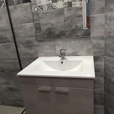 Daire Ladadika New 2 *